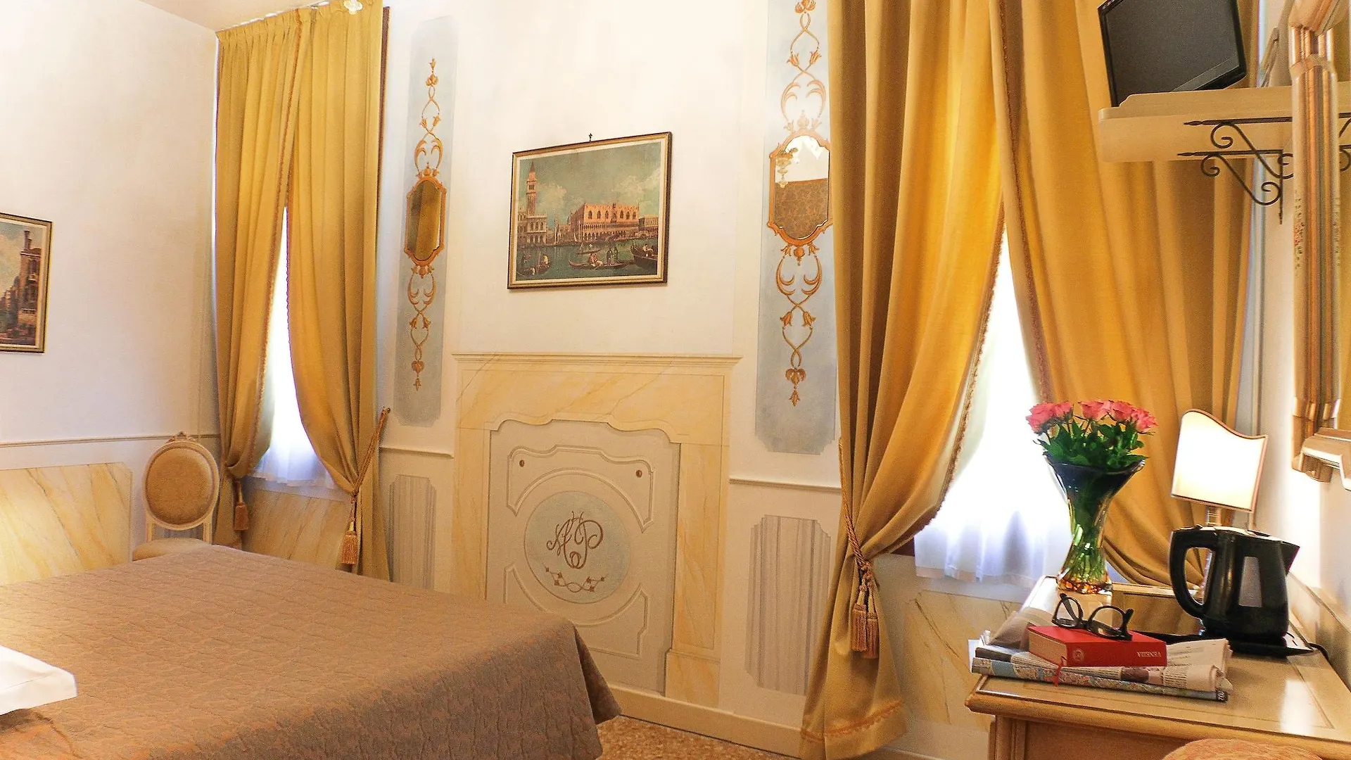 Apostoli Palace Venice Bed & Breakfast