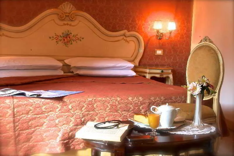 Apostoli Palace Venedig 3*,